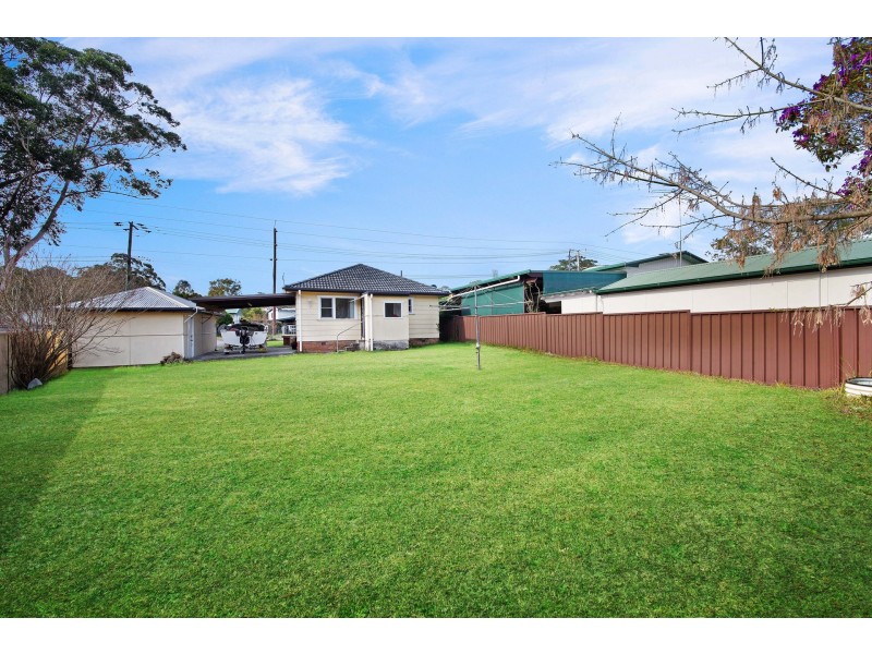 8 Bradys Gully Road, North Gosford NSW 2250