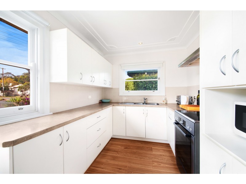 8 Bradys Gully Road, North Gosford NSW 2250