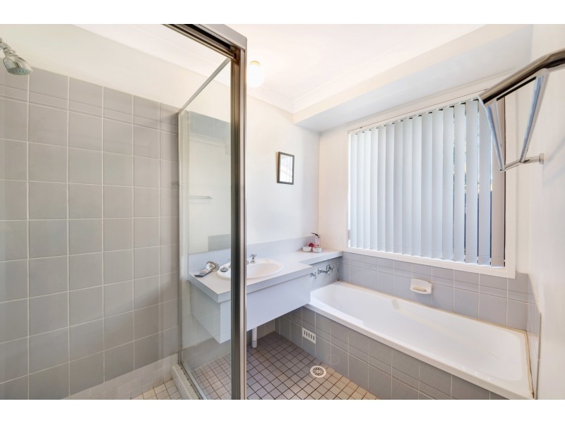 24 Dolly Avenue, Springfield NSW 2250