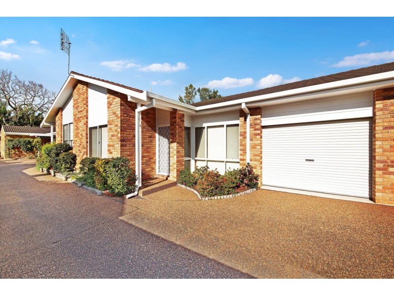 2/33 Webb Street, East Gosford NSW 2250