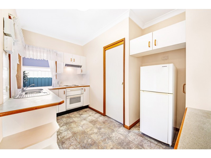 2/33 Webb Street, East Gosford NSW 2250