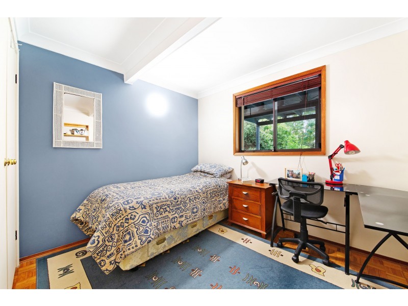 9 Mindaree Avenue, Wyoming NSW 2250