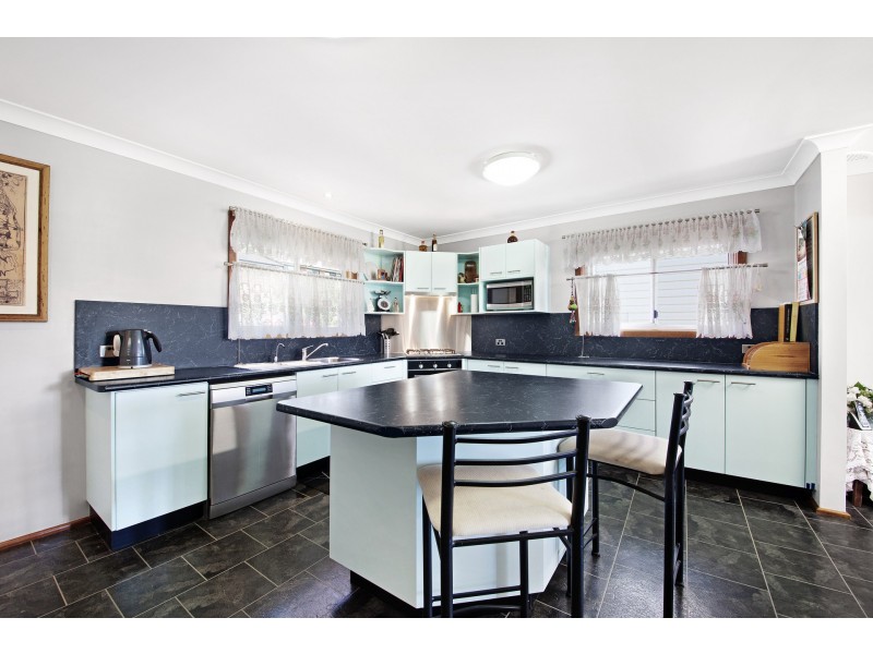 10 Woolard Road, Springfield NSW 2250