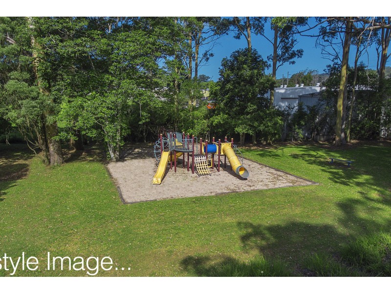 7 Perratt Close, Lisarow NSW 2250