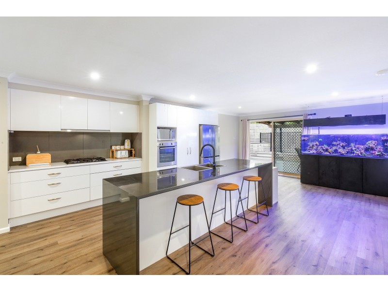 4 Nicholii Close, Springfield NSW 2250