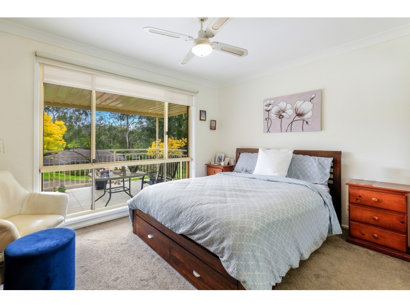 4 Nicholii Close, Springfield NSW 2250