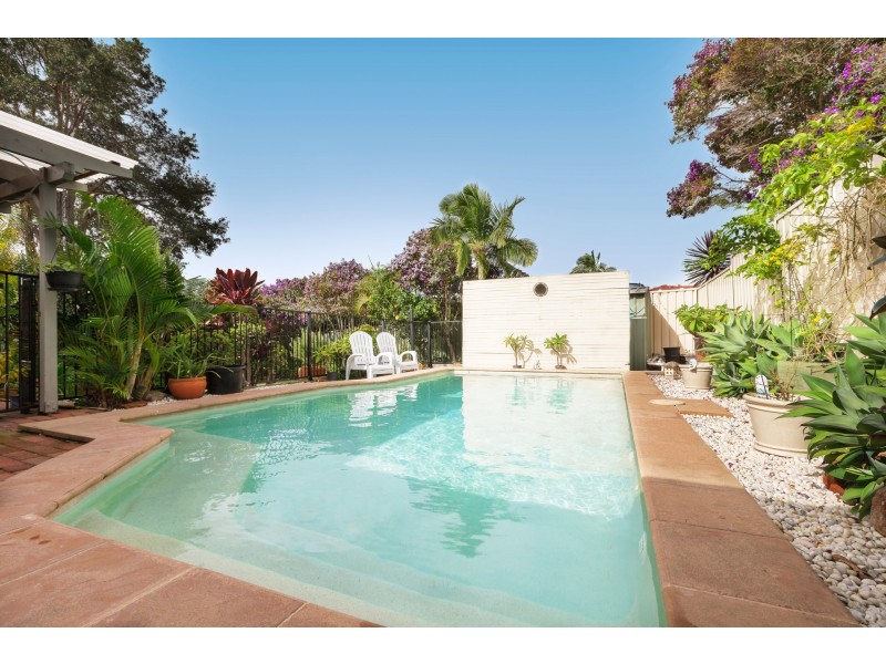 14 Greenvale Road, Green Point NSW 2251