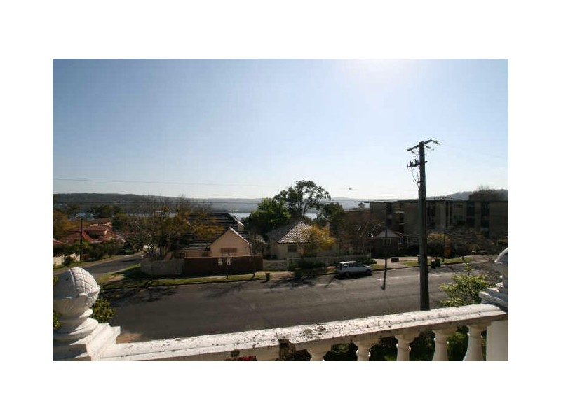 Point Frederick NSW 2250