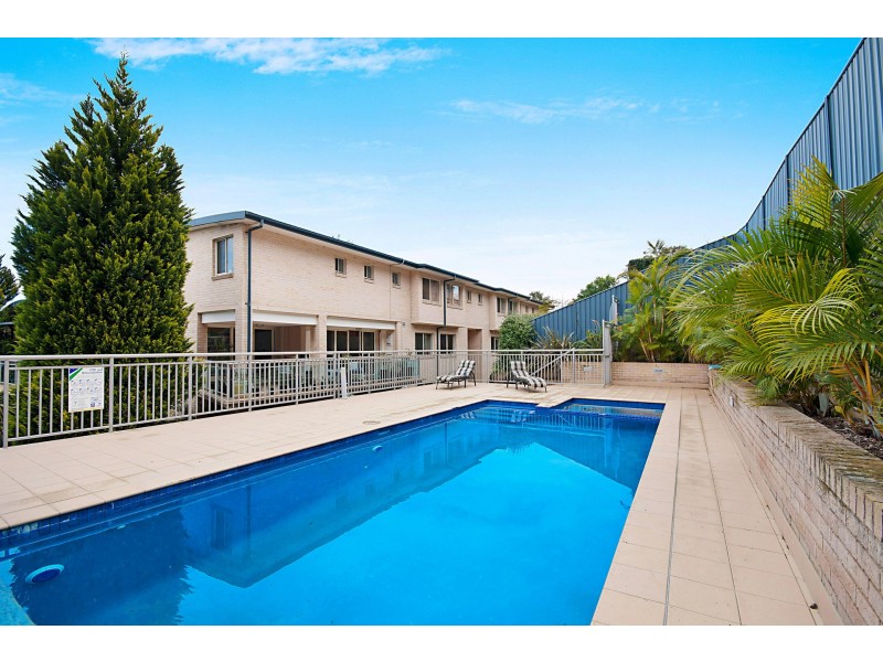 8/61 Henry Parry Drive, Gosford NSW 2250