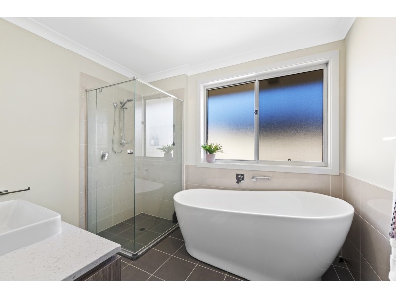 6 Allegra Lane, Narara NSW 2250