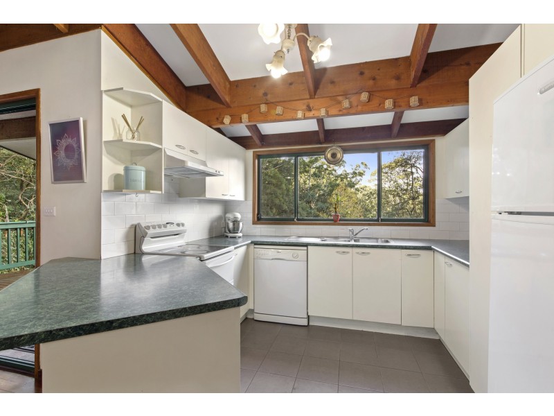 12 Kalori Avenue, Wyoming NSW 2250