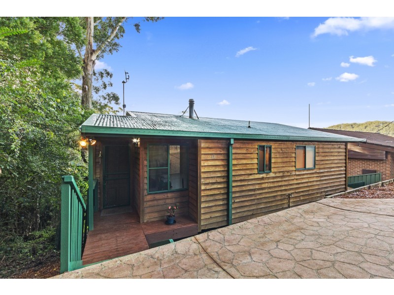 12 Kalori Avenue, Wyoming NSW 2250