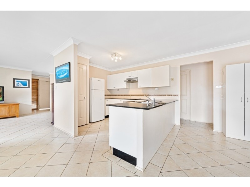 42 Robinia Parade, Springfield NSW 2250