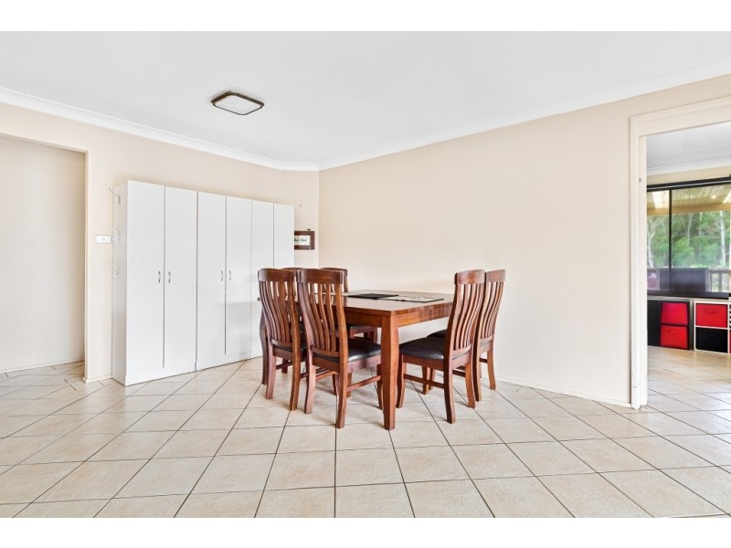 42 Robinia Parade, Springfield NSW 2250