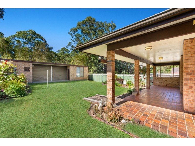 16 Lynnette Crescent, East Gosford NSW 2250