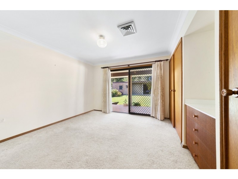 16 Lynnette Crescent, East Gosford NSW 2250