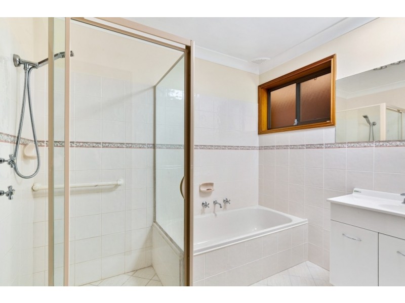 16 Lynnette Crescent, East Gosford NSW 2250