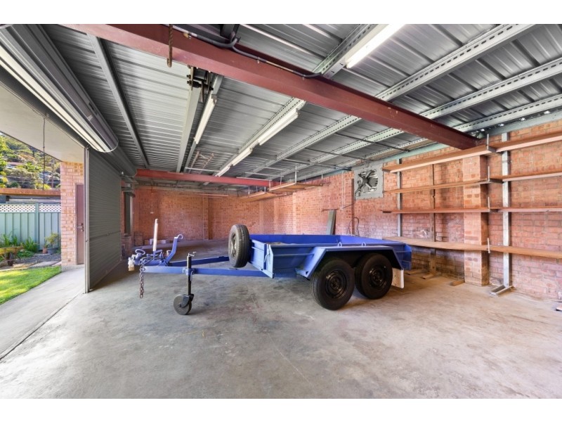 16 Lynnette Crescent, East Gosford NSW 2250