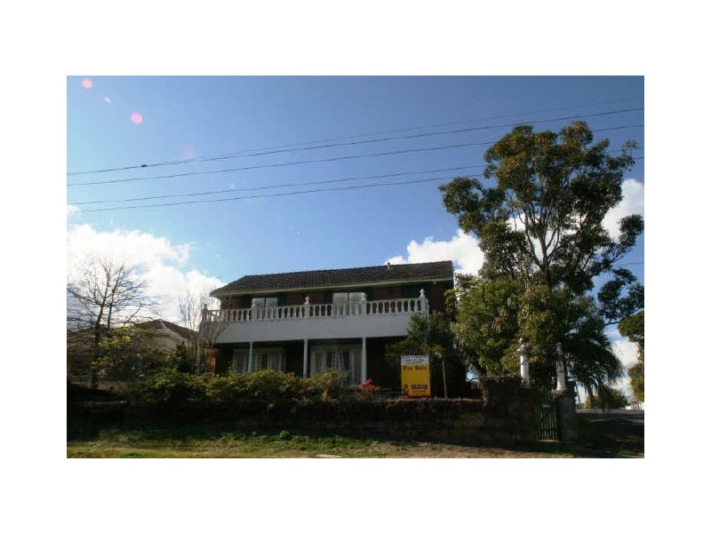 8 Duke Street, Point Frederick NSW 2250