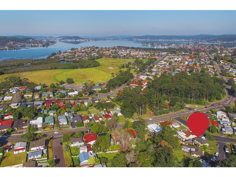 4 Lionel Parade, Springfield NSW 2250