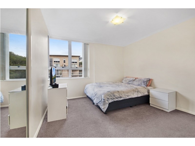 271/80 John Whiteway Drive, Gosford NSW 2250