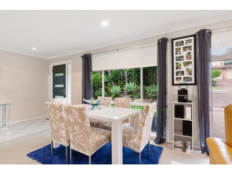 18 Woodport Close, Green Point NSW 2251