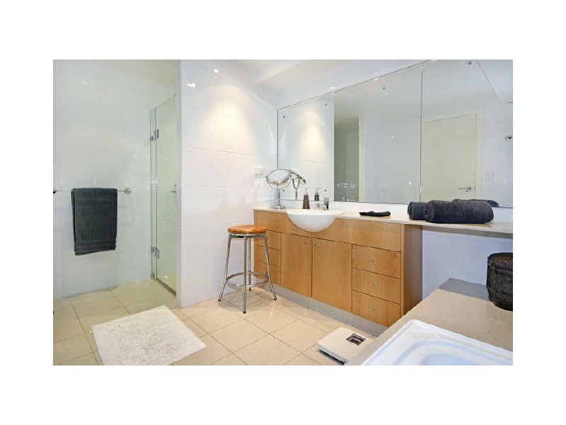 1004/97-99 John Whiteway DR, Gosford NSW 2250