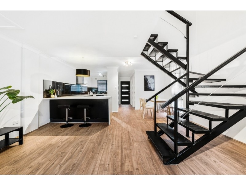 1/5 Hills Street, Gosford NSW 2250