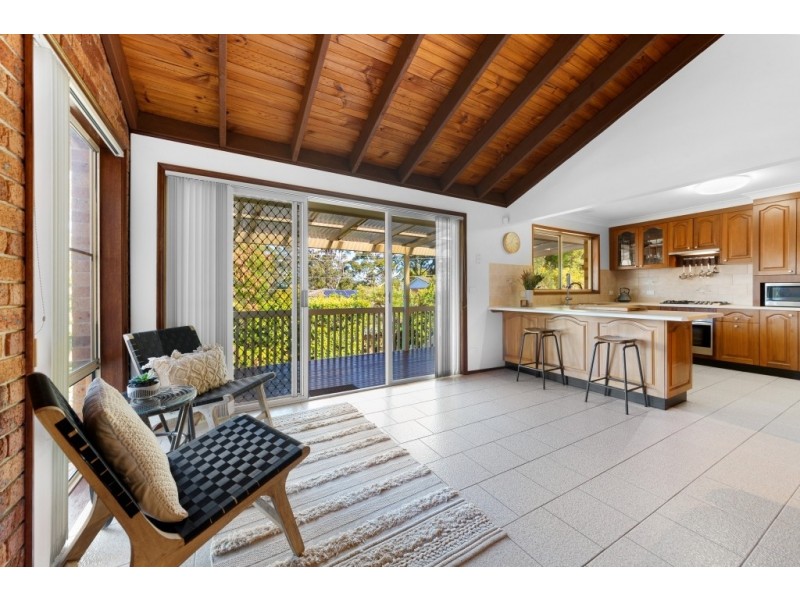 9 Blackwood Close, Narara NSW 2250