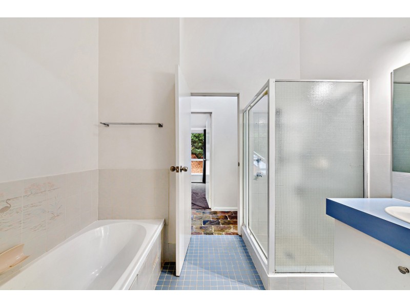 10 Tulip Street, Springfield NSW 2250