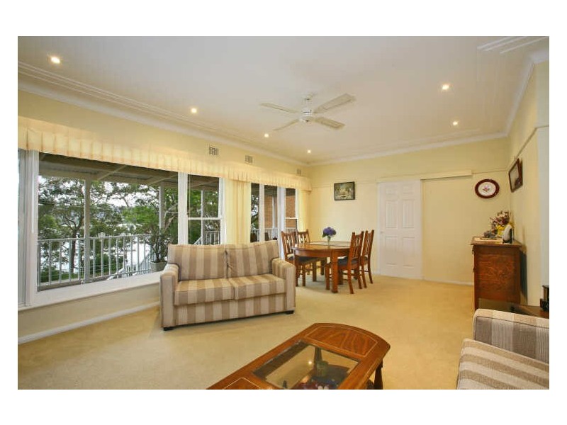 3 Masons Parade, Point Frederick NSW 2250