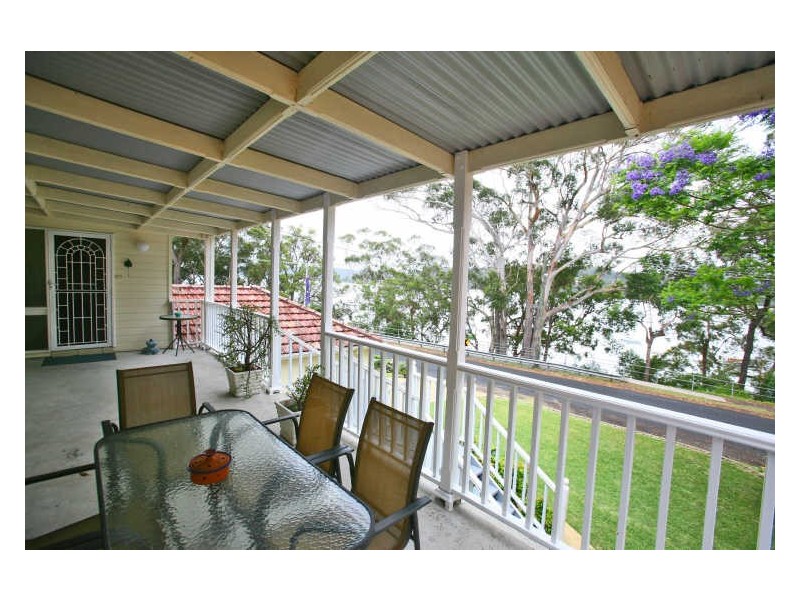 3 Masons Parade, Point Frederick NSW 2250