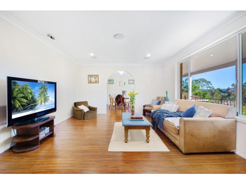 25 Beveridge Drive, Green Point NSW 2251