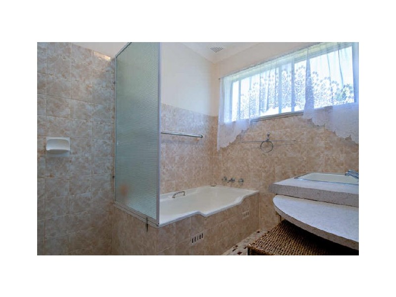 Point Clare NSW 2250