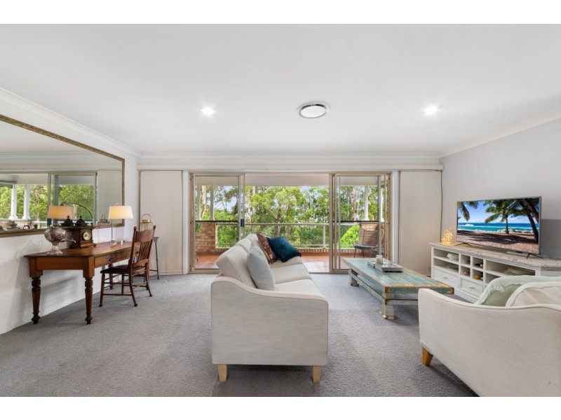 1/2 Moir Place, Green Point NSW 2251