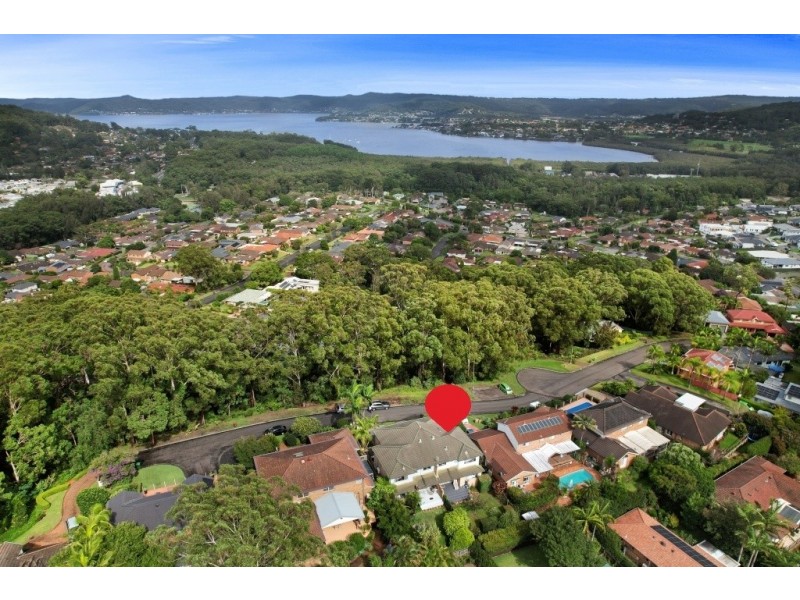 1/2 Moir Place, Green Point NSW 2251