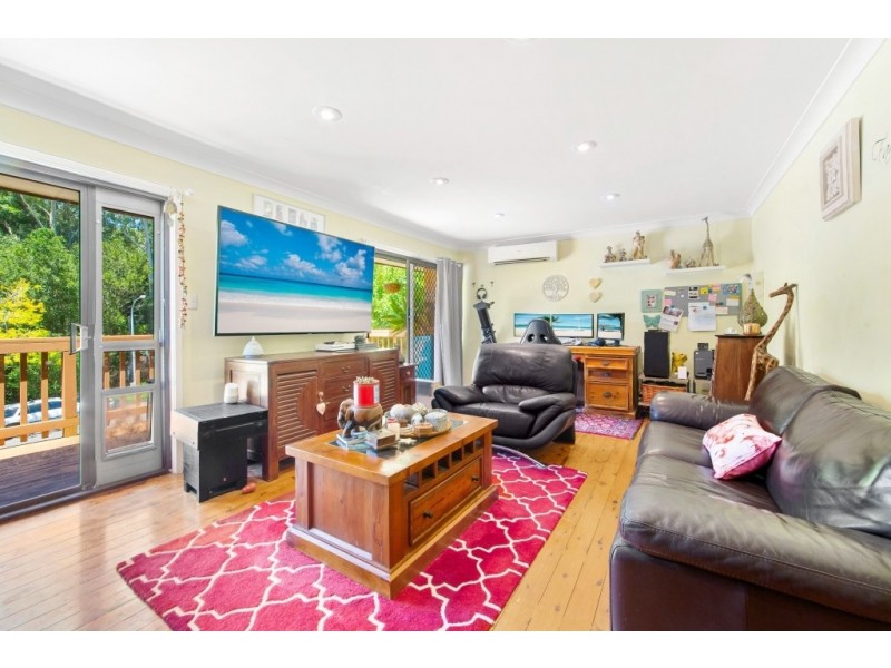 36 Maya Street, Wyoming NSW 2250