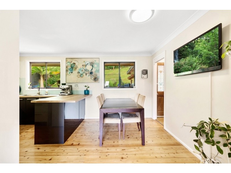 7 Dana Close, Wyoming NSW 2250