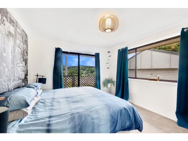 7 Dana Close, Wyoming NSW 2250