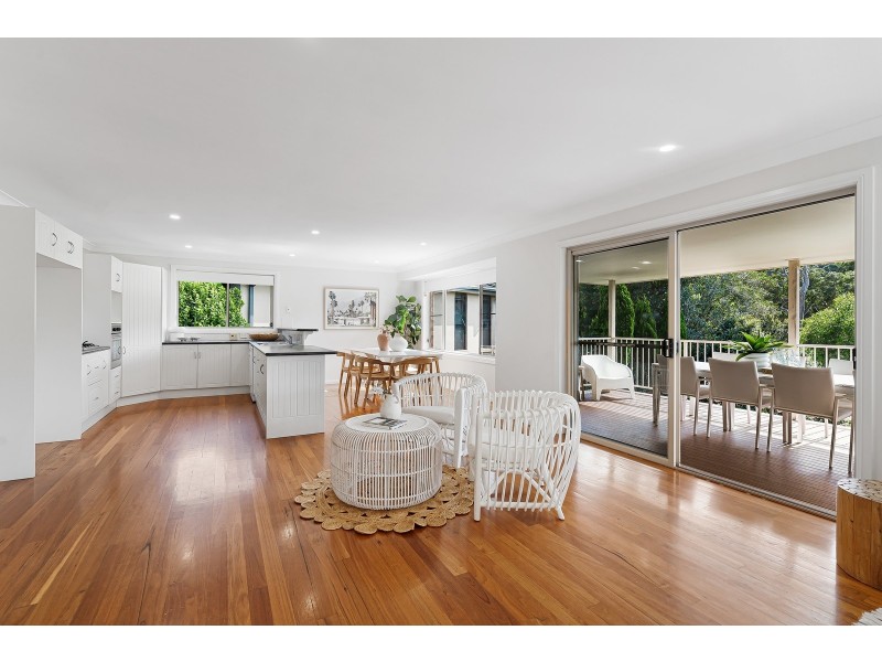 68 Robinia Parade, Springfield NSW 2250