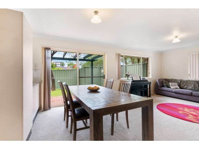 1/51 Henry Parry Drive, Gosford NSW 2250