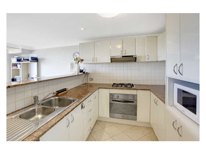 20/92 John Whiteway Drive, Gosford NSW 2250