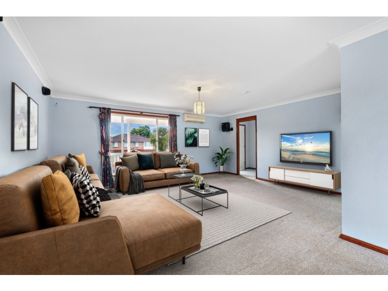 18 Henzel Road, Green Point NSW 2251