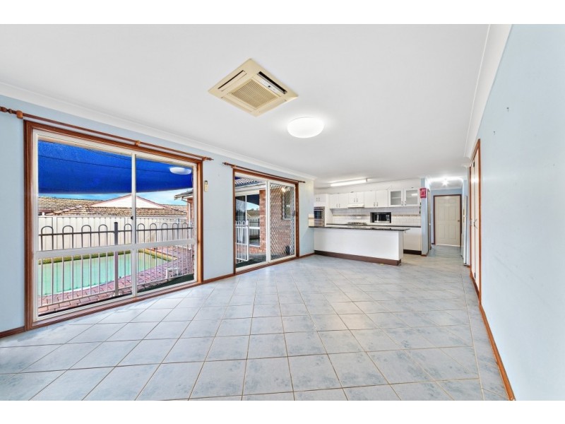 18 Henzel Road, Green Point NSW 2251