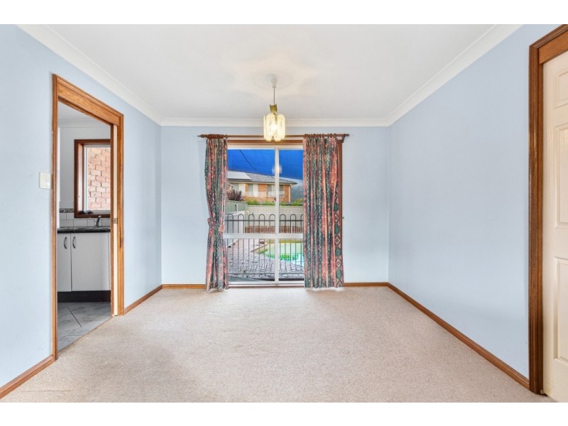 18 Henzel Road, Green Point NSW 2251