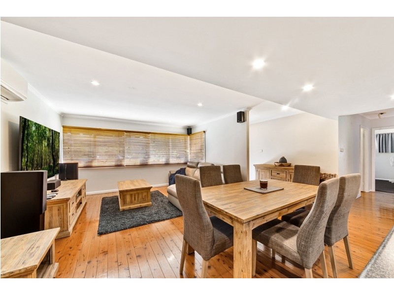 15 Bel Hilton Court, West Gosford NSW 2250