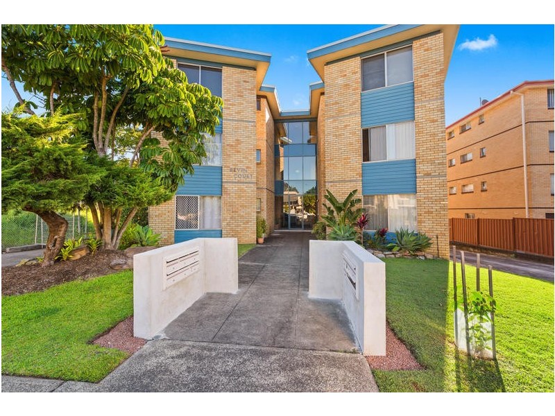2/146 Albany Street, Point Frederick NSW 2250