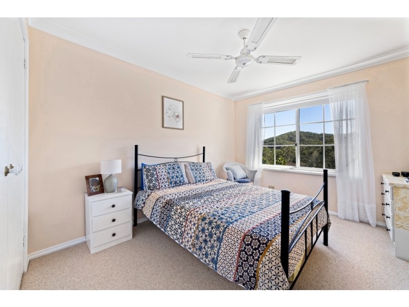 9 Drumalbyn Close, Wyoming NSW 2250