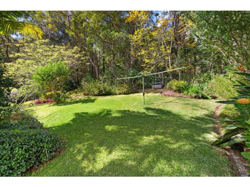 9 Drumalbyn Close, Wyoming NSW 2250