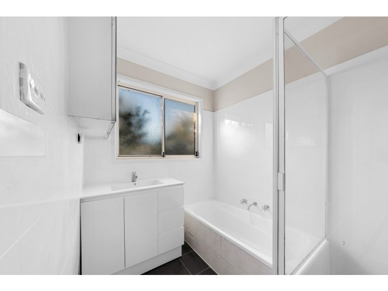 72 Emma James Street, East Gosford NSW 2250